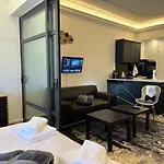 Luxury Archit 14 Street *