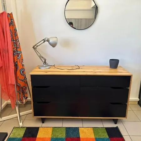 Luxury Archit 14 Street